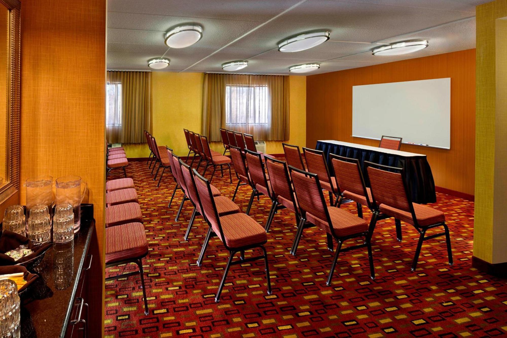 Courtyard Hartford Cromwell Ξενοδοχείο Εξωτερικό φωτογραφία