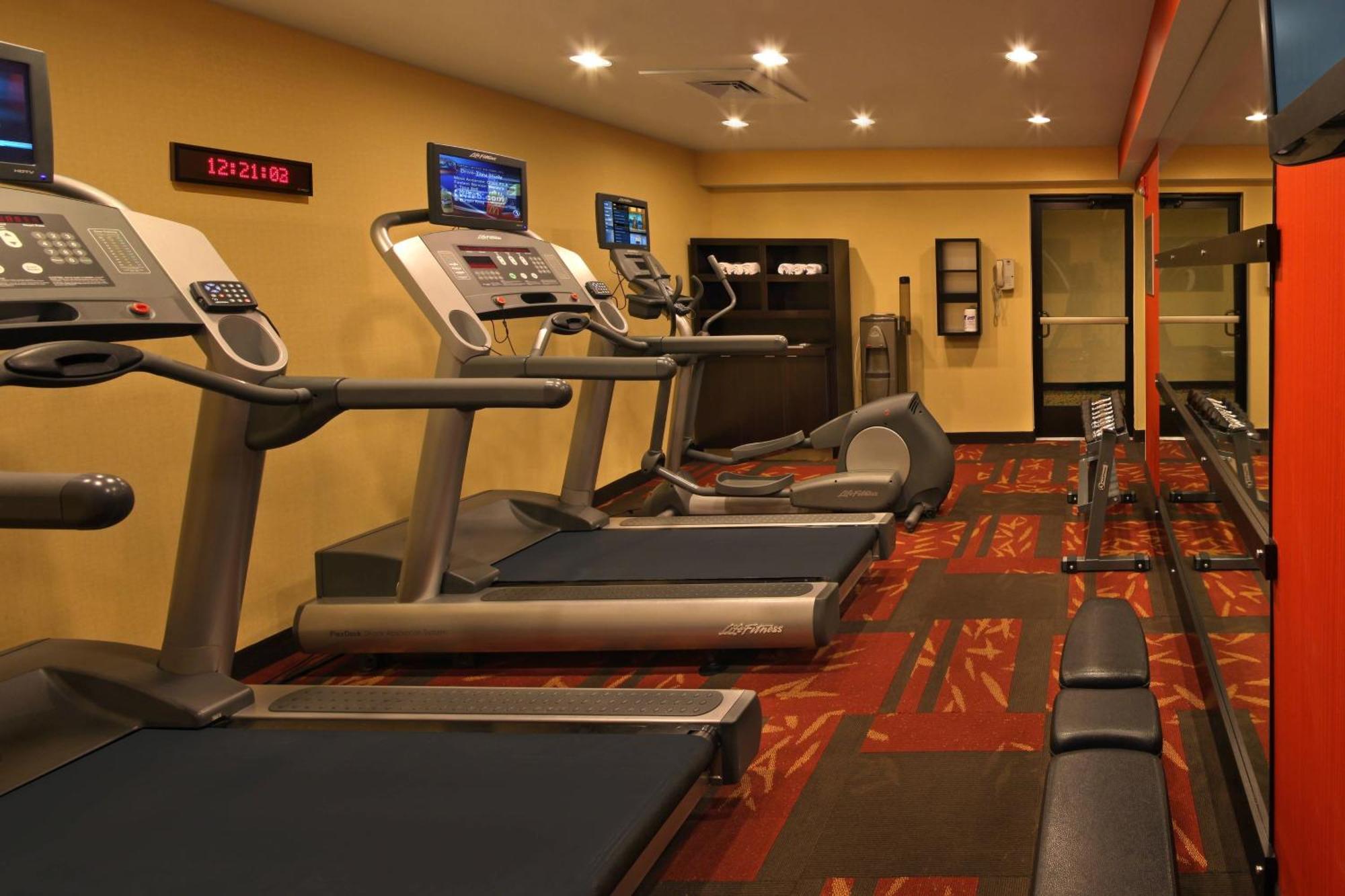 Courtyard Hartford Cromwell Ξενοδοχείο Εξωτερικό φωτογραφία
