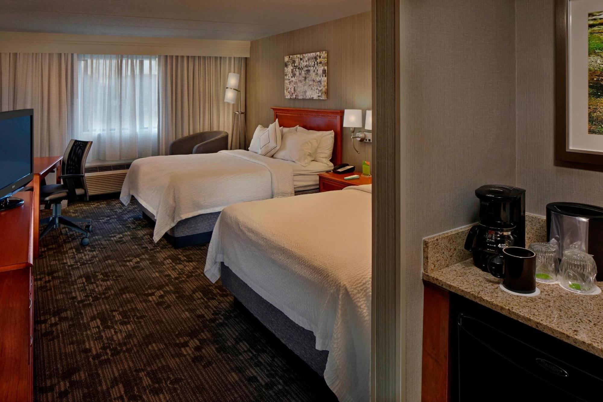 Courtyard Hartford Cromwell Ξενοδοχείο Εξωτερικό φωτογραφία